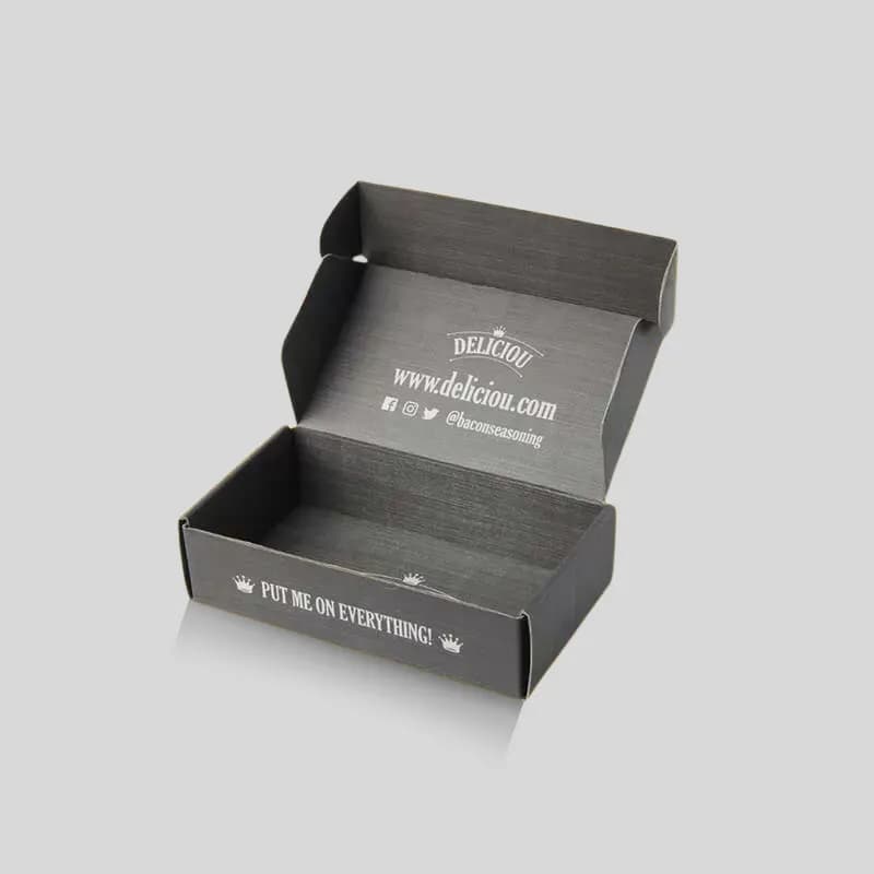 Black cardboard box - Image 1