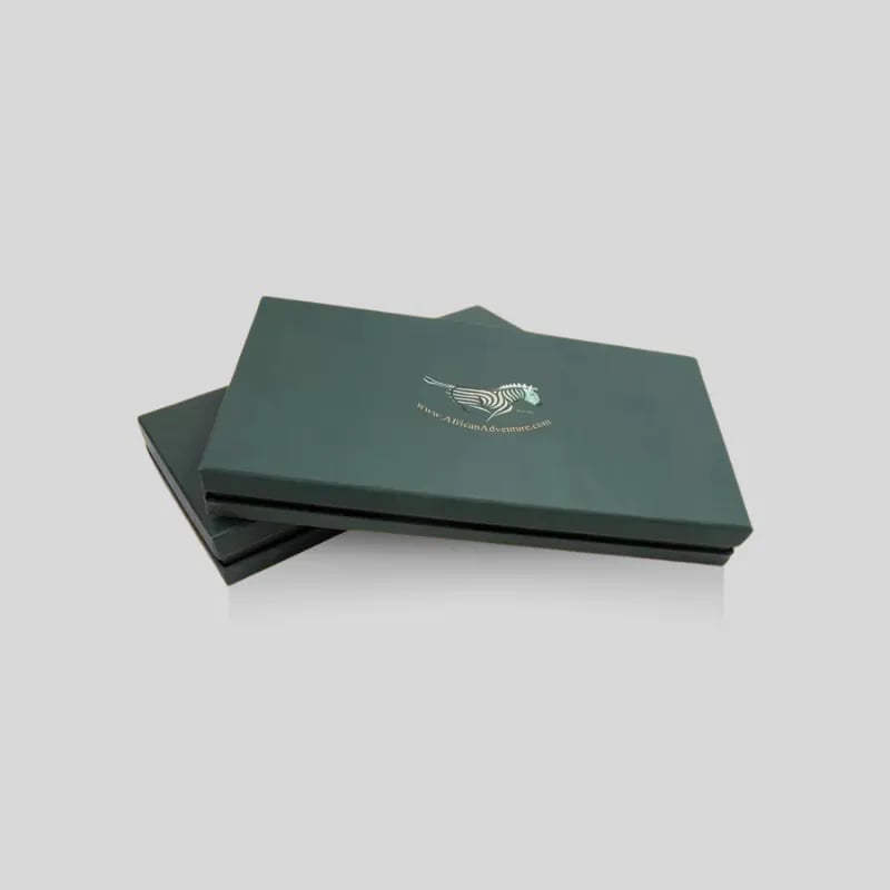 Custom Luxury Apparel Boxes - Image 1