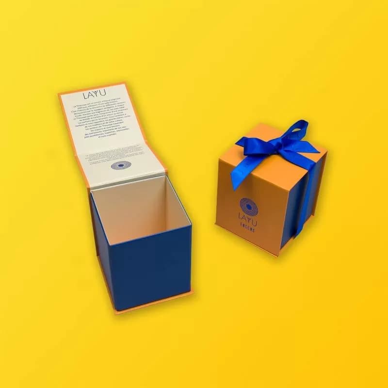 Custom printed magnetic closure gift boxes with premium branded finishes and rigid board structure